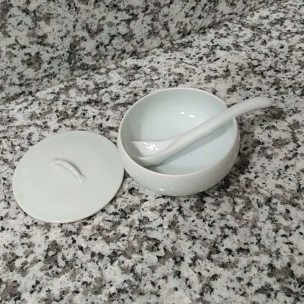 ⭐Japanese Porcelain Soy Sauce Porcelain Lidded Bowl with top & spoon